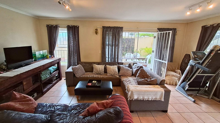 3 Bedroom Property for Sale in Parow North Western Cape